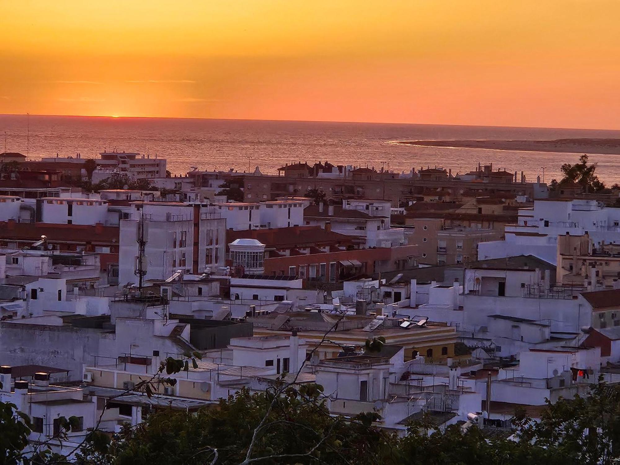 El Anfitrion - Mirador En Casco Antiguo Con Parking Leilighet Sanlúcar de Barrameda Eksteriør bilde